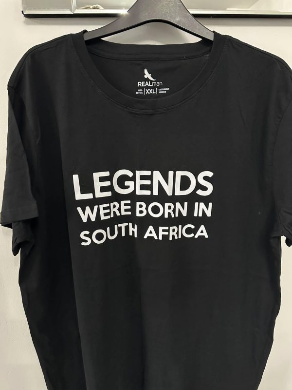 Unisex black T-Shirt "Legends were born in South Africa"  SIZE XXL