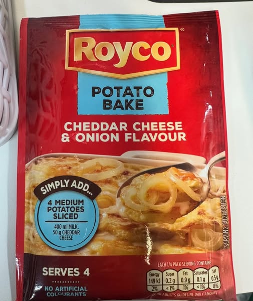 Royco Cheddar Cheese & onion Flavour potato bake sachet